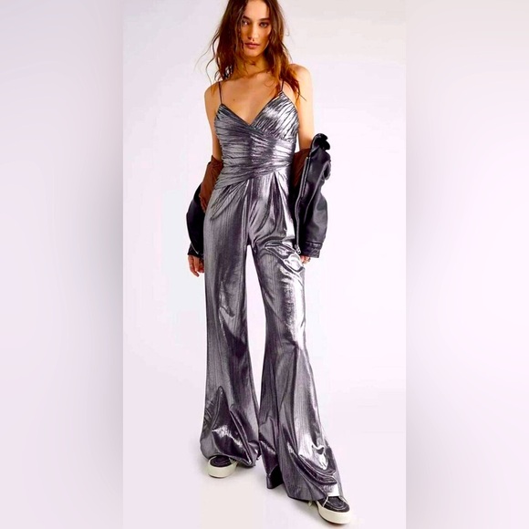 Retrofete Pants - Retrofete Everly Metallic Silver Gunmetal
Flare Wide Leg Jumpsuit Size M